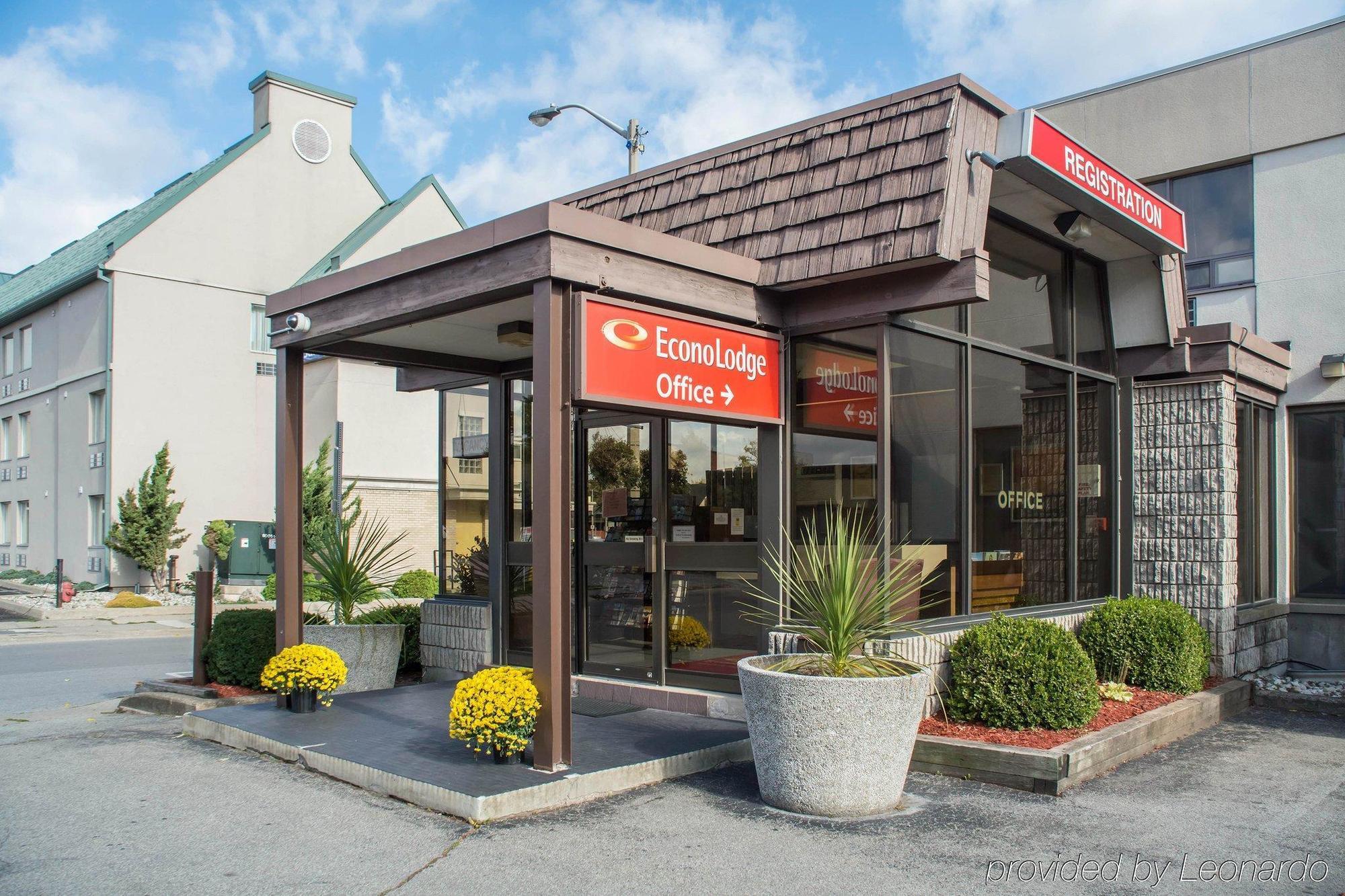 Econo Lodge By The Falls Niagara Falls Eksteriør bilde